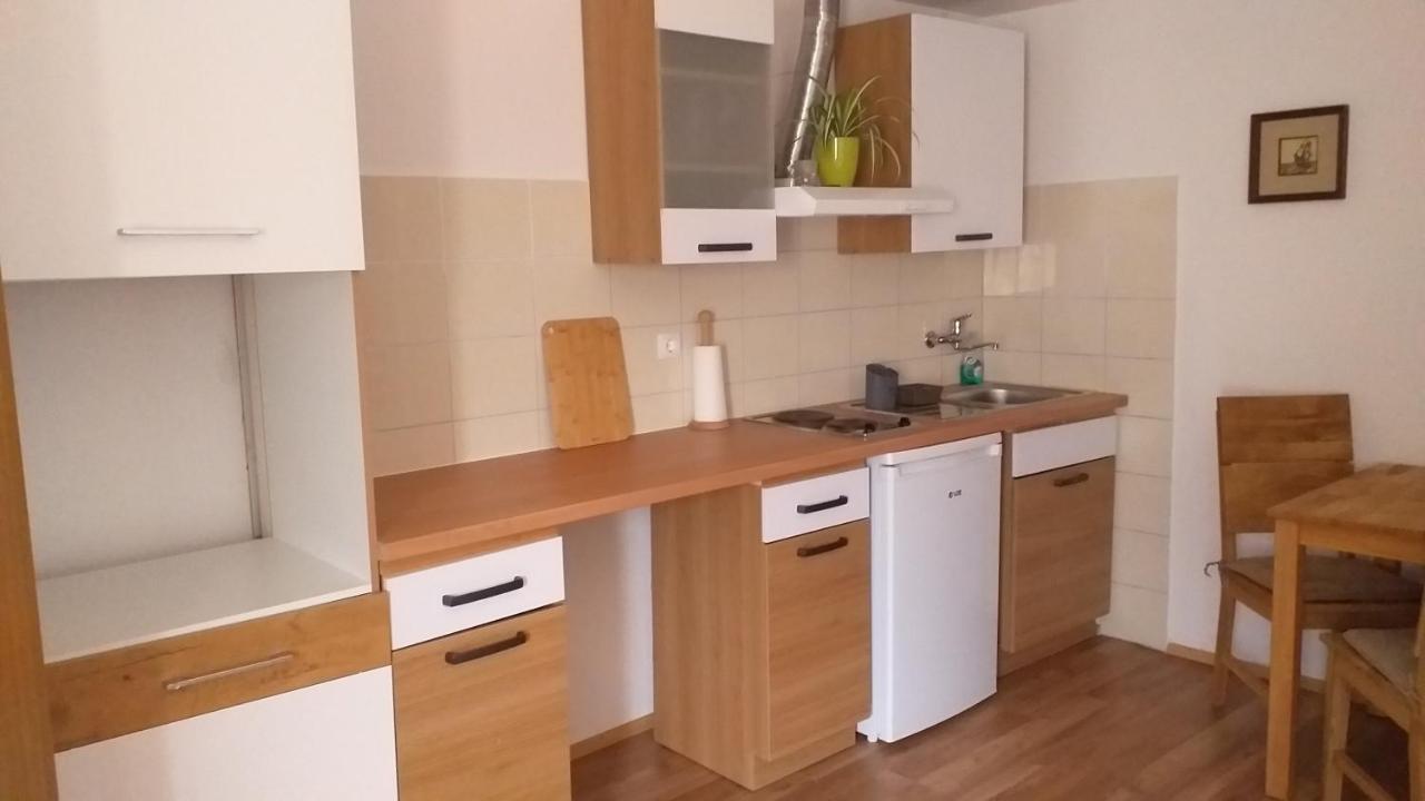 Relax Crni Kal 3 Črni Kal Exterior foto